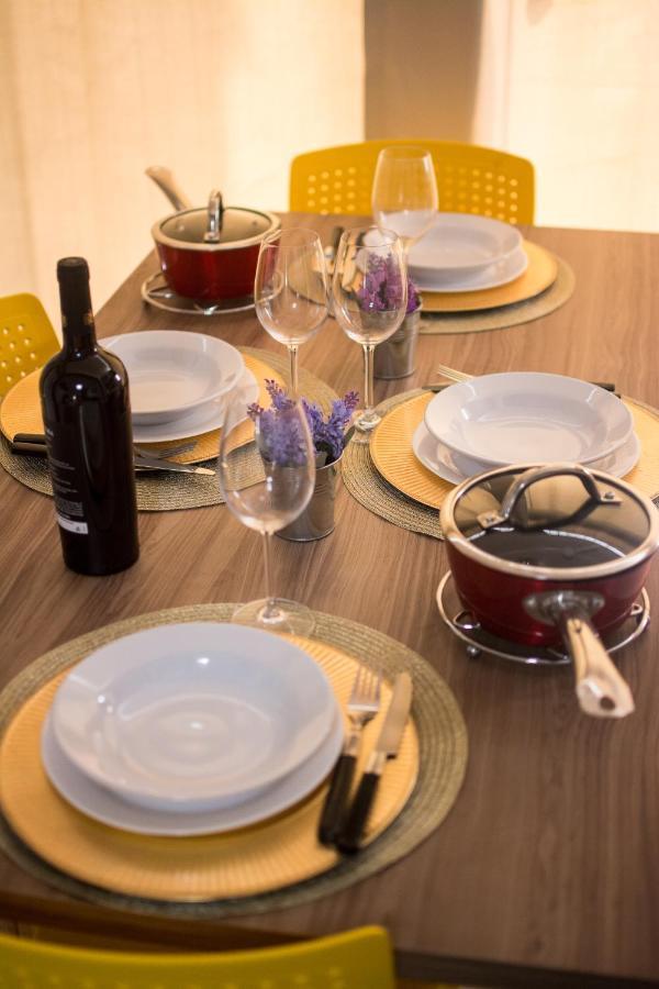 Apto. Sara Com 2 Quartos Ate 5 Pessoa,no Ubaia Apartamento *